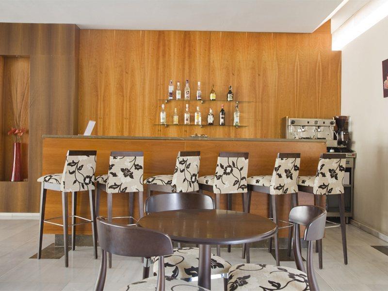Exe Ciudad De Cordoba Hotel Restaurant photo